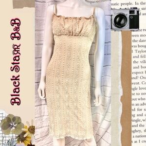 Cream vintage style spaghetti strap summer mid length dress by Wet Seal. Sz Md